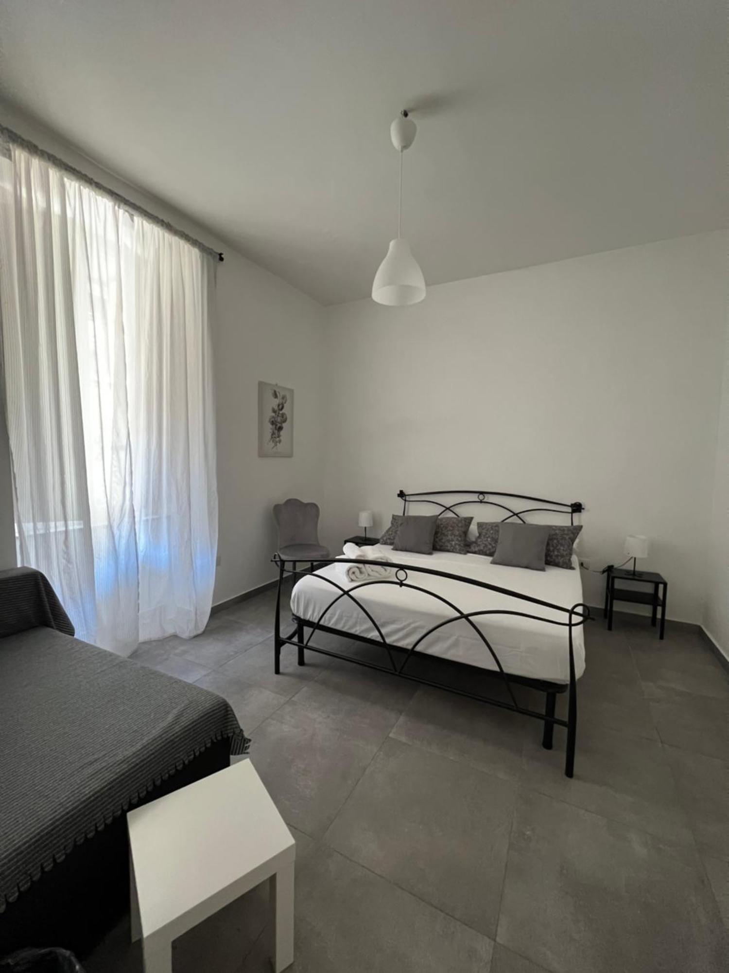 Casa Manfredi Bed & Breakfast Napoli Bagian luar foto