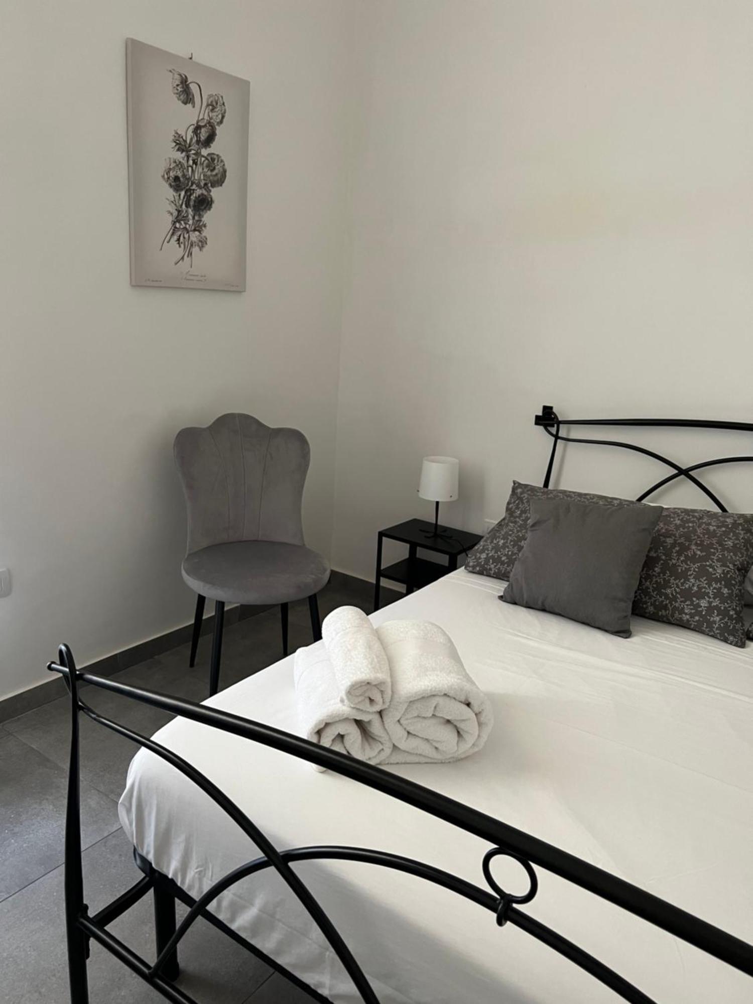 Casa Manfredi Bed & Breakfast Napoli Bagian luar foto